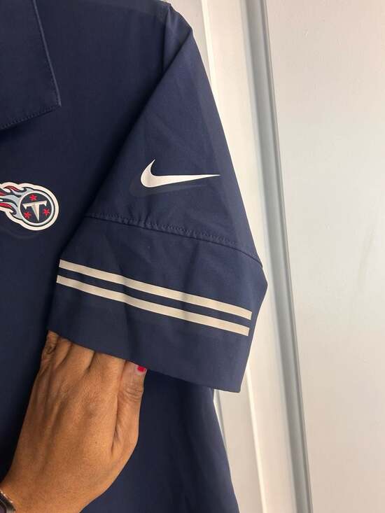 Nike Dri-FIT On-Field Tennessee Titans Navy Sideline Performance Polo - Picture 5 of 7
